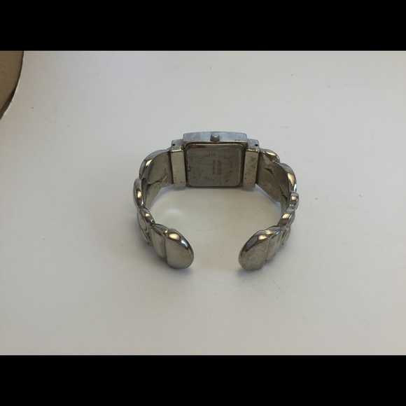 Mother of Pearl Wristwatch - Picture 5 of 6